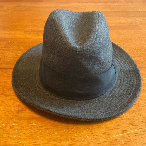 Free People Womens OS Felt Wool Blend Fedora Brim Hat Grey Black Ribbon Trim - Picture 2 of 9